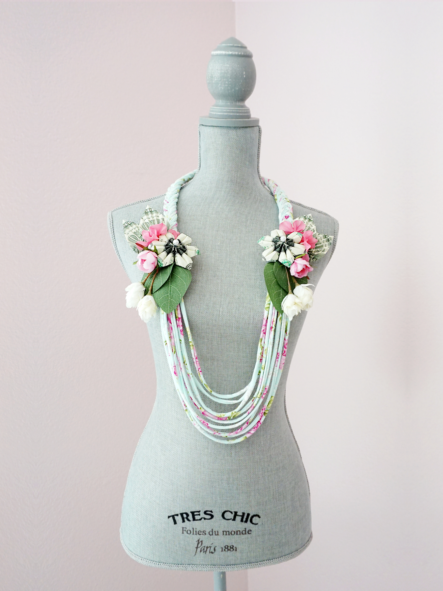 Fabric Money Lei - Image 2