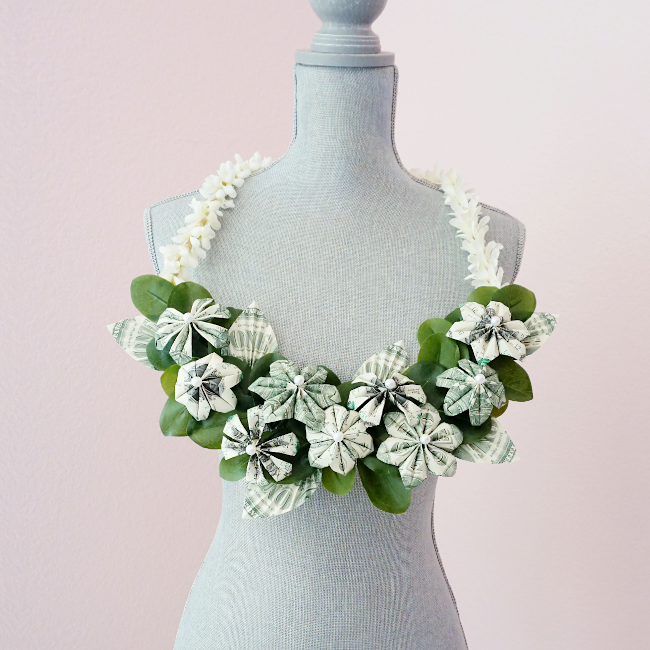 Flower Money Lei - Image 1