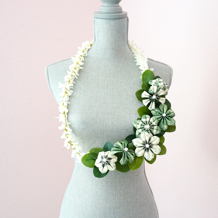 Flower Money Lei ($2 bills)