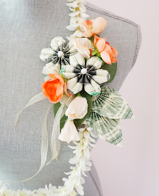 Floral Money Lei - Image 3