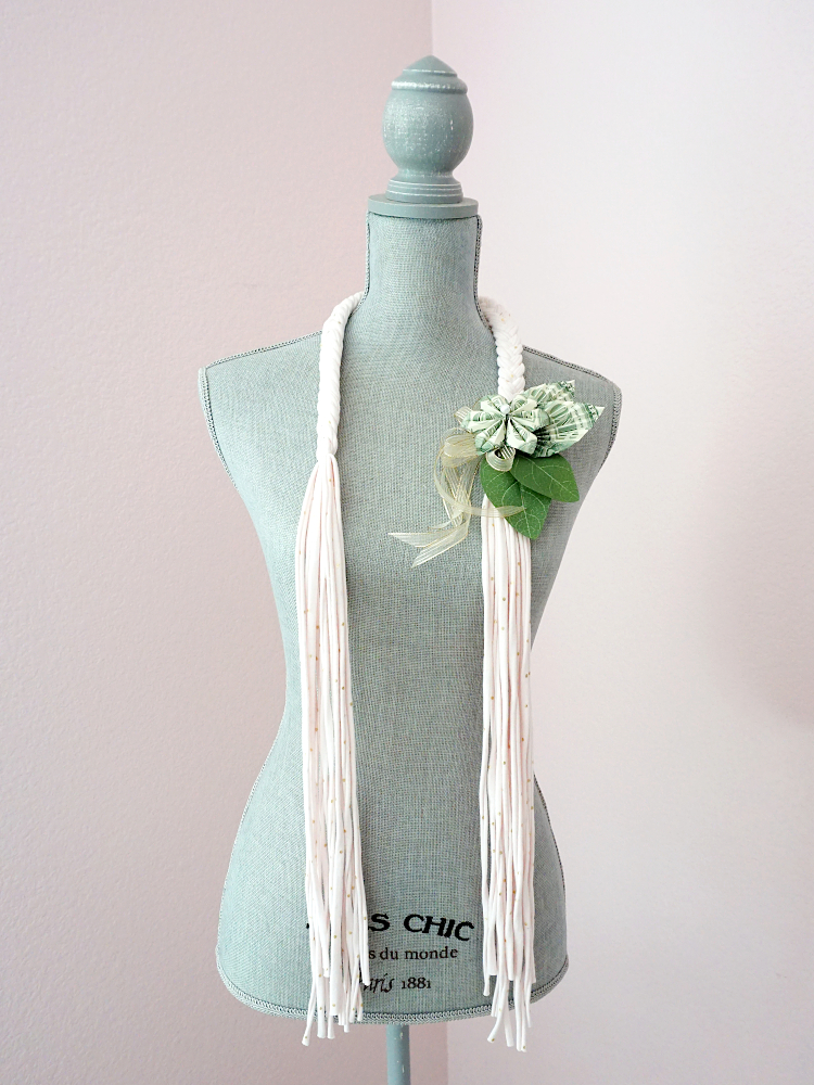 Fabric Money Lei - Image 2