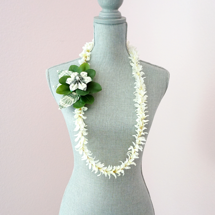 Graduation Flower Money Lei