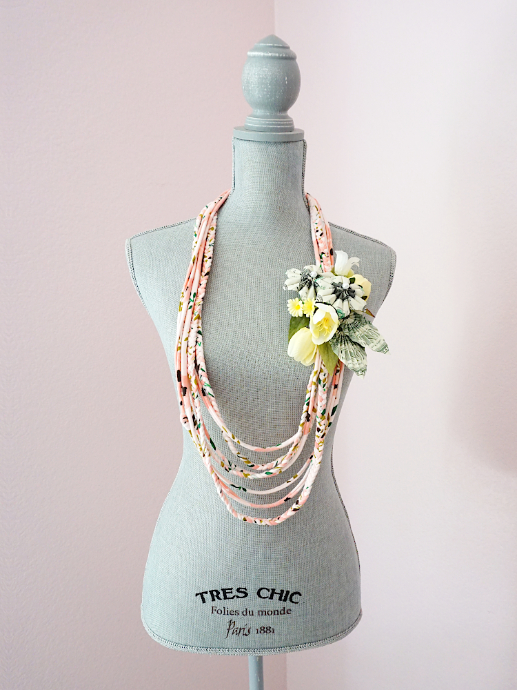 Fabric Money Lei - Image 2