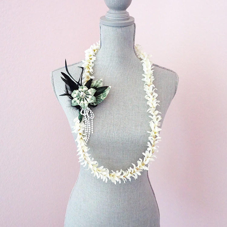 Money Lei ($2 bills)