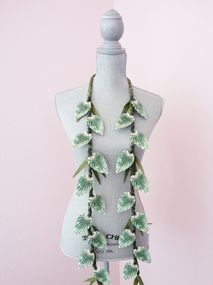 Graduation Money Lei ($2 bills) - Image 2