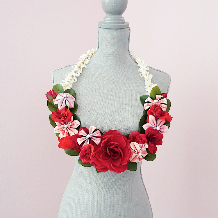 Filipino Money Flower Lei - Image 1